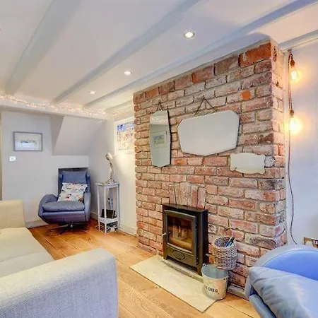 Johnny Reb In The Heart Of Apartamento *