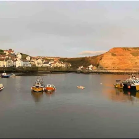 Johnny Reb In The Heart Of Apartment Staithes